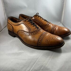 Allen Edmonds Strand Cap-toe Oxford Dress Shoe - Walnut - Men's size 11B